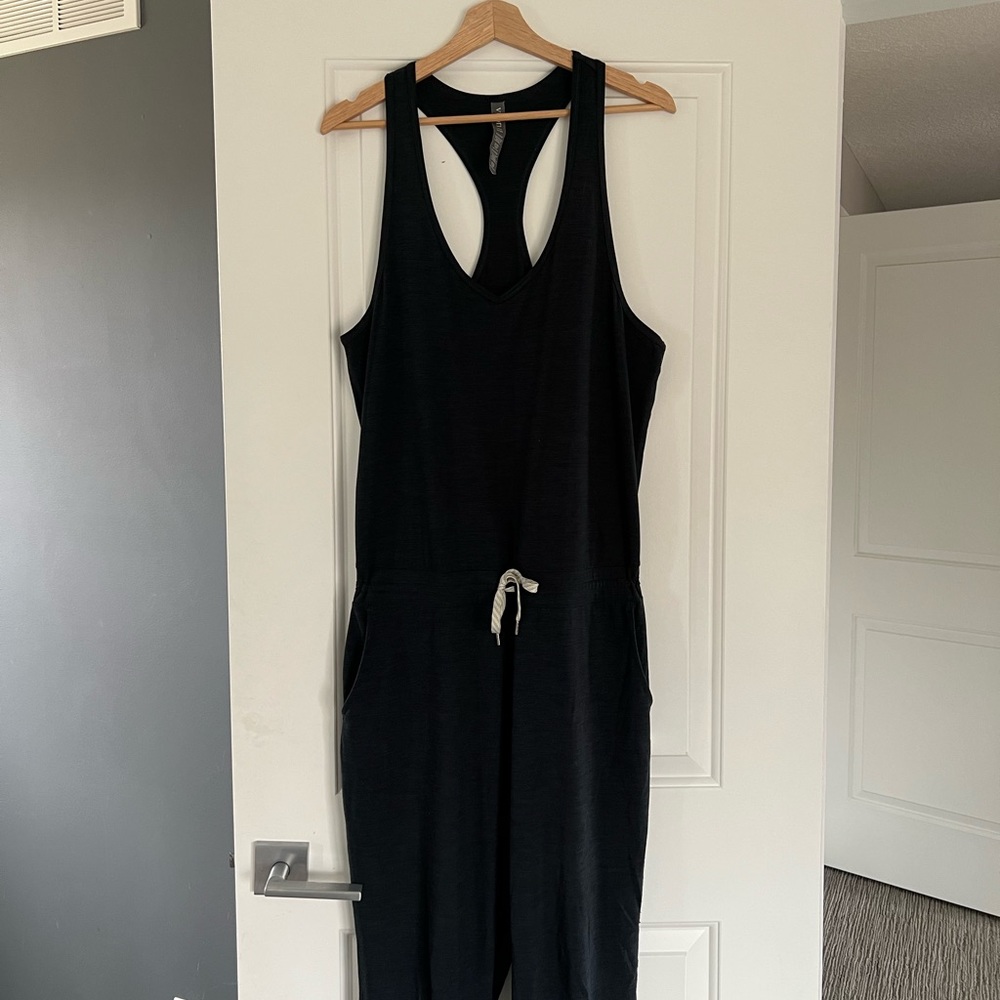 Vuori navy tank top jumpsuit size large
